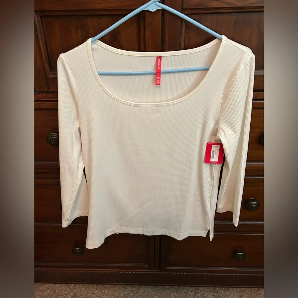 NWT SPANX *GREAT PRICE* Powder Scoop Neck Ribbed Top, Size MEDIUM - Picture 6 of 16